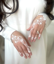 Afbeelding in Gallery-weergave laden, WHITE sticker tattoo flowy floral