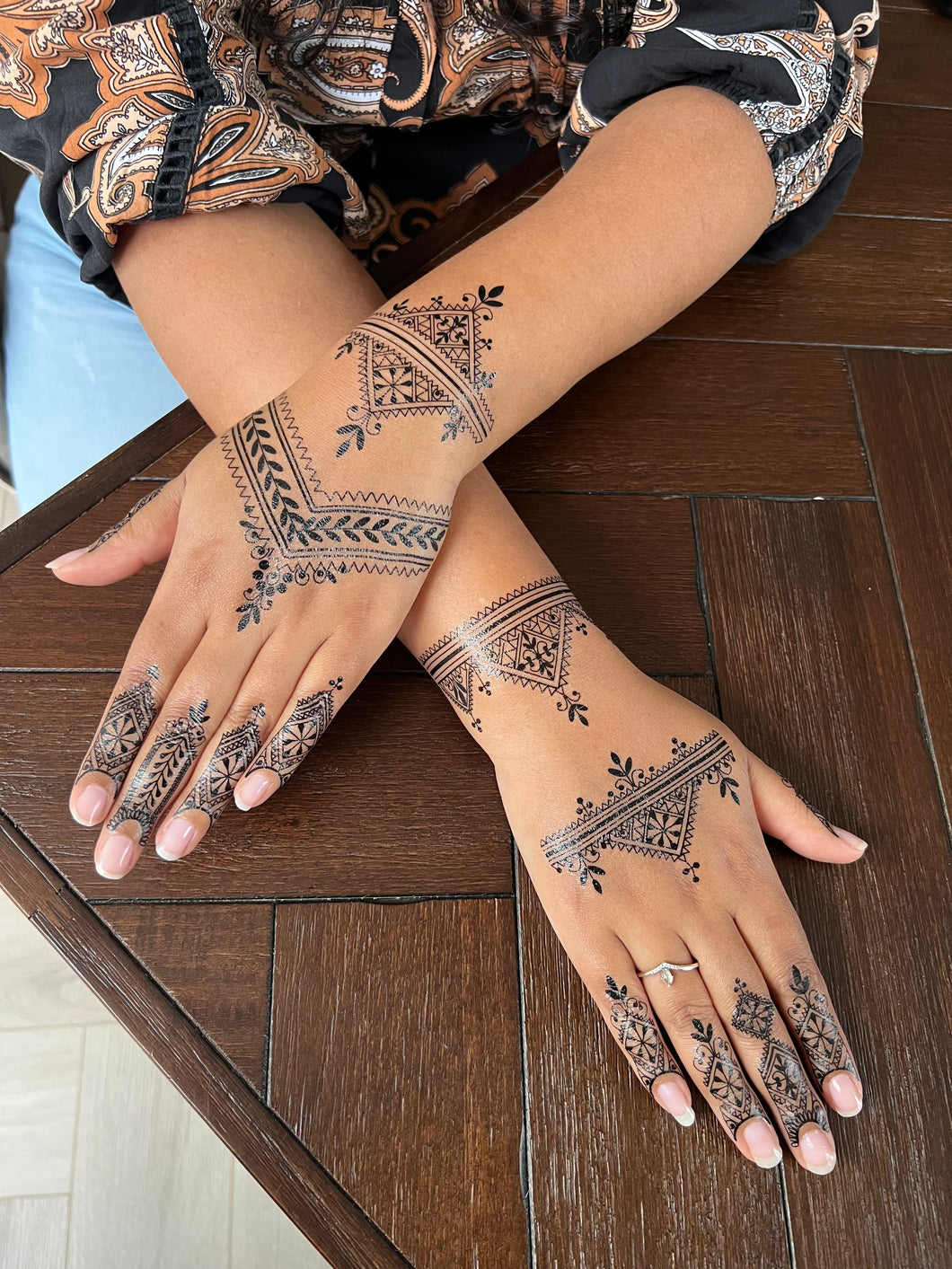 Sticker tattoo Rimsha